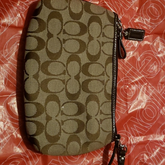 Brown Coach Wristlet - Picture 4 of 7